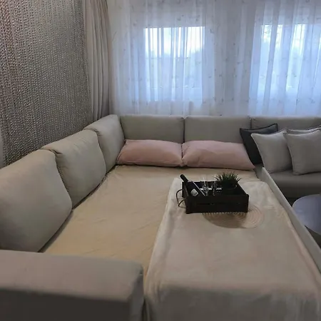 The Olive Oasis * Ormília