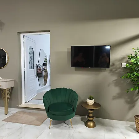 The Olive Oasis